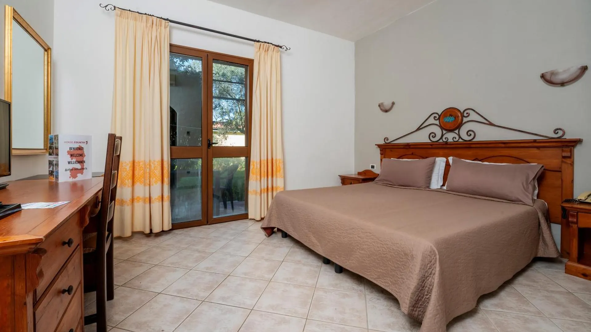 Horse Country Resort Congress & Spa - Hotel Ribot Arborea